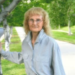 Mary Elaine Petrucci: Caregiver Lifeline Community
