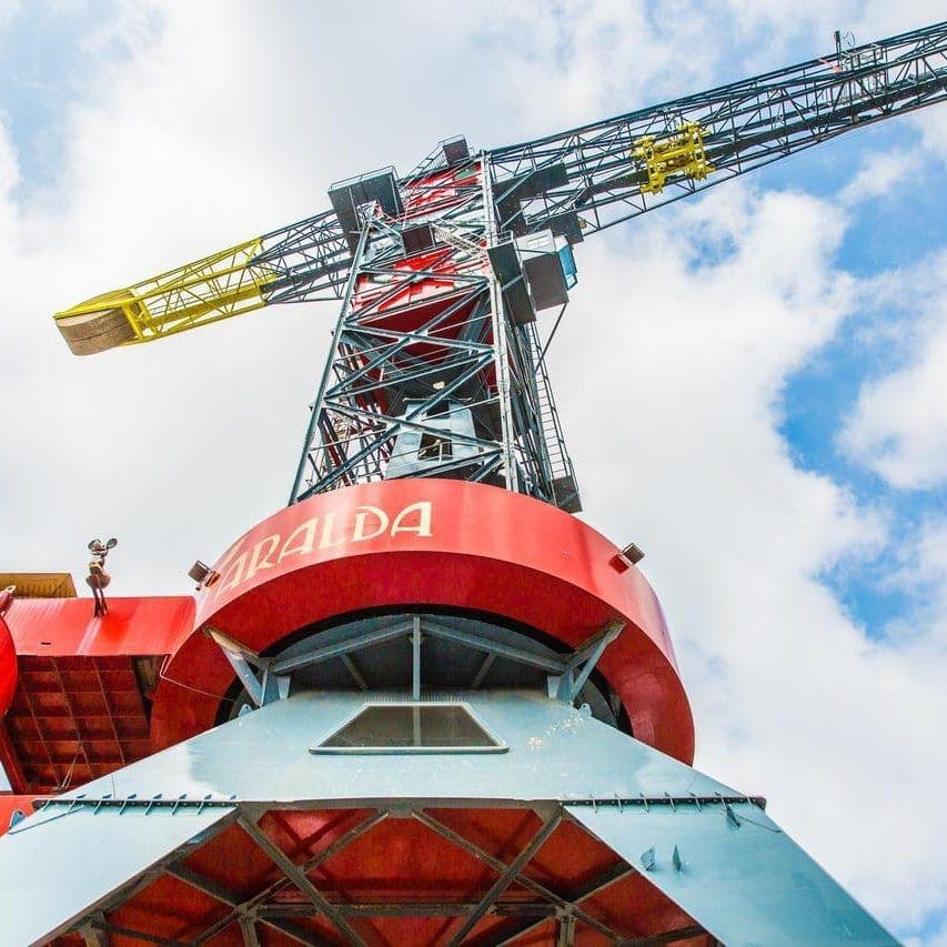 Faralda Crane Hotel color logo