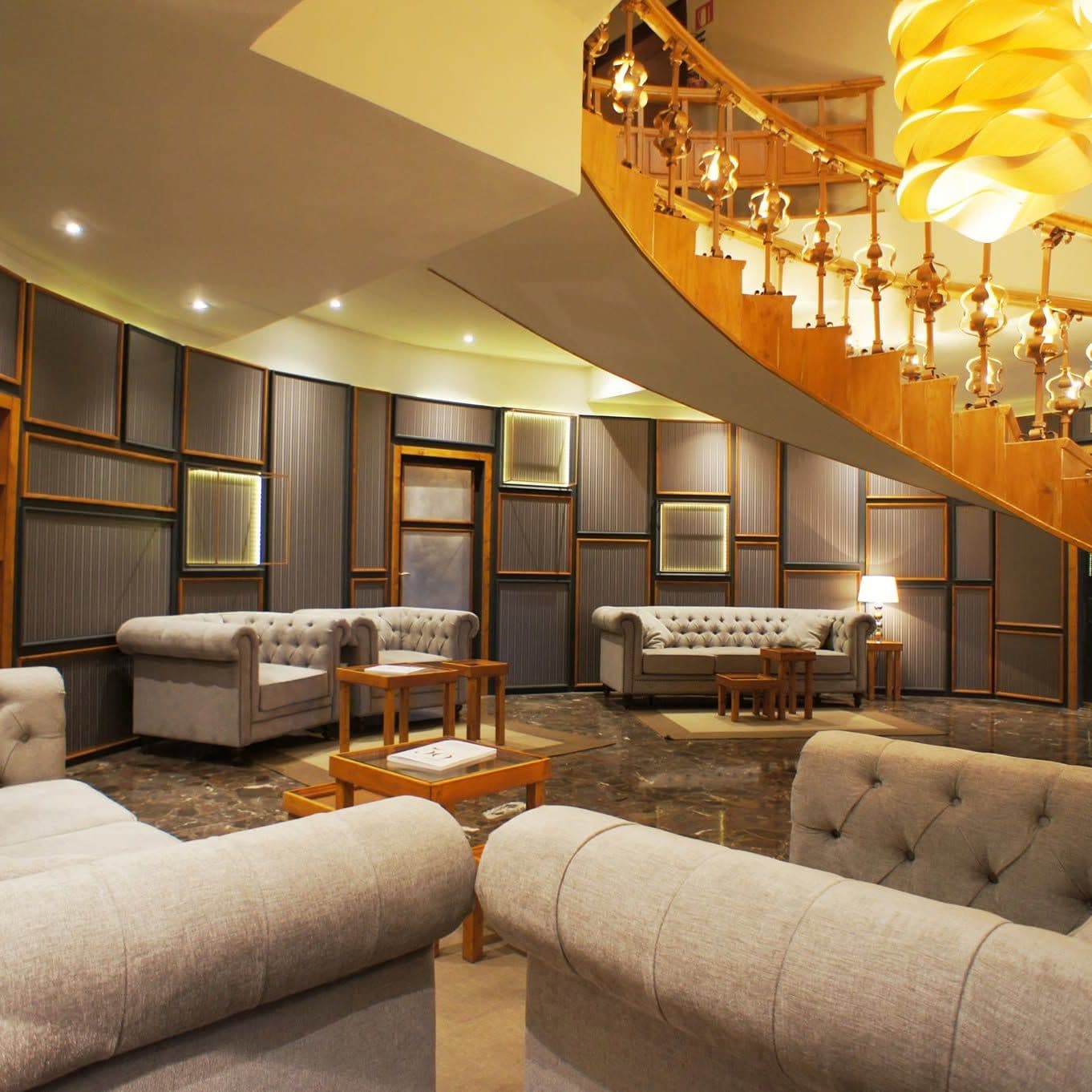 Hotel Montermoso color logo