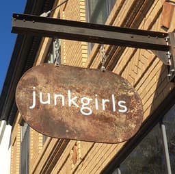 Junk Girls