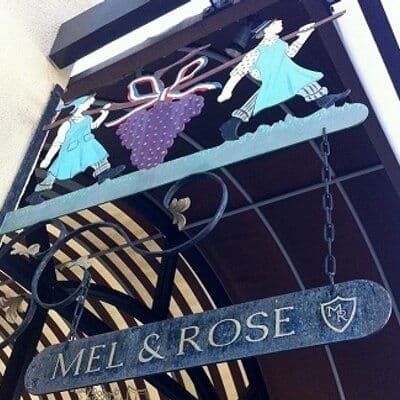 Mel & Rose Wine color logo