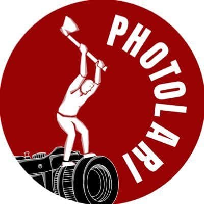 Photolari color logo