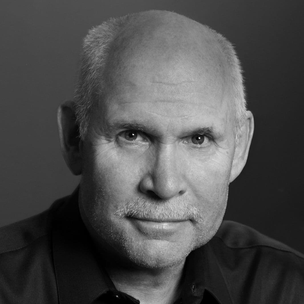 Steve McCurry color logo