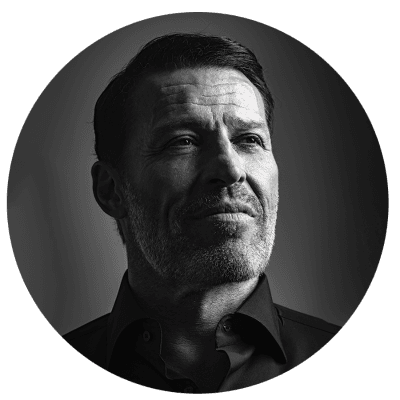 Tony Robbins color logo
